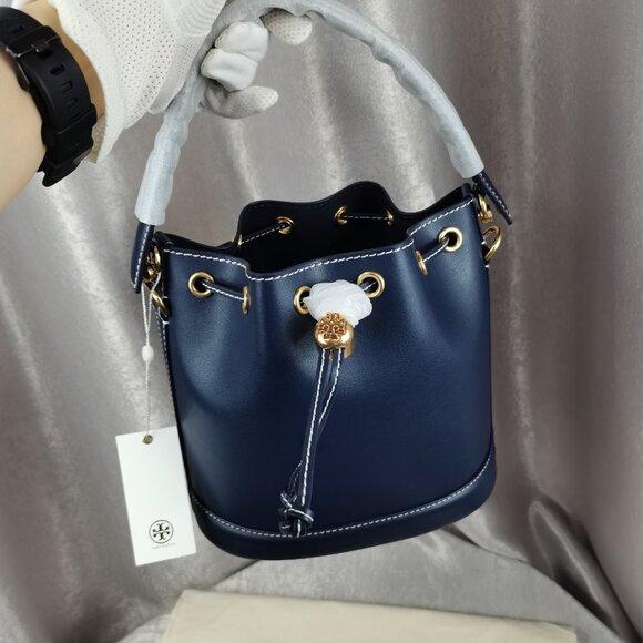 Brand new Tory Burch T Monogram Leather Bucket Bag In dark blue - Picture 14 of 16